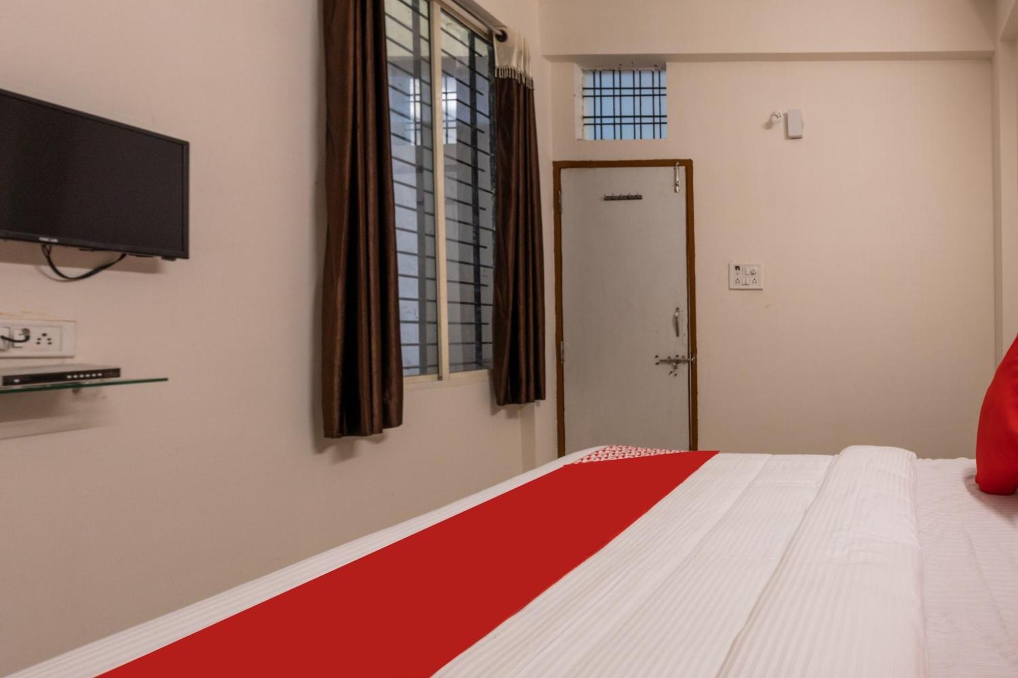 Hotel O Ocean Pearl Indore Buitenkant foto