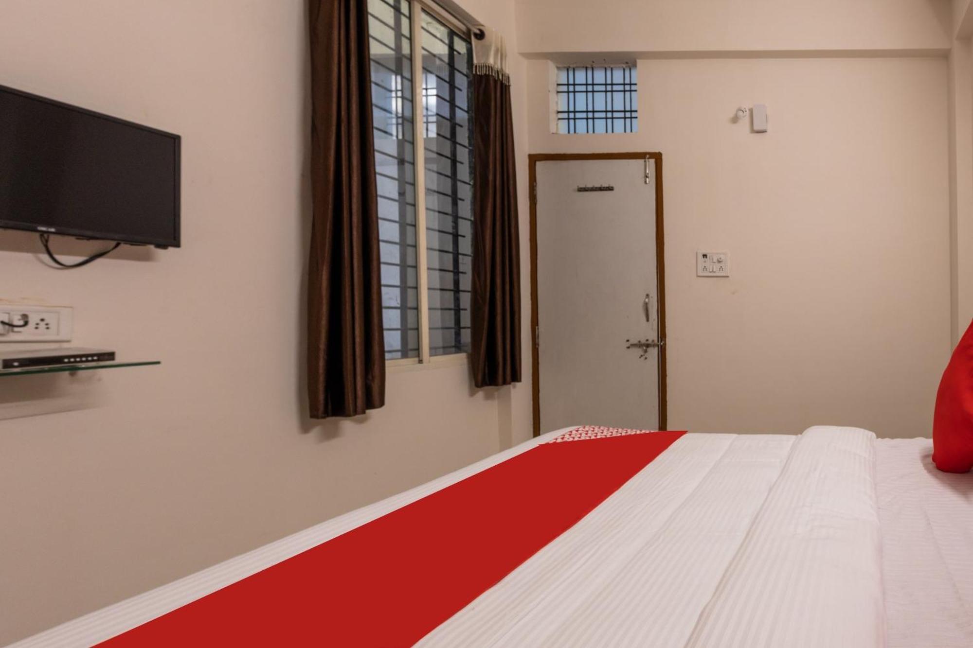 Hotel O Ocean Pearl Indore Buitenkant foto