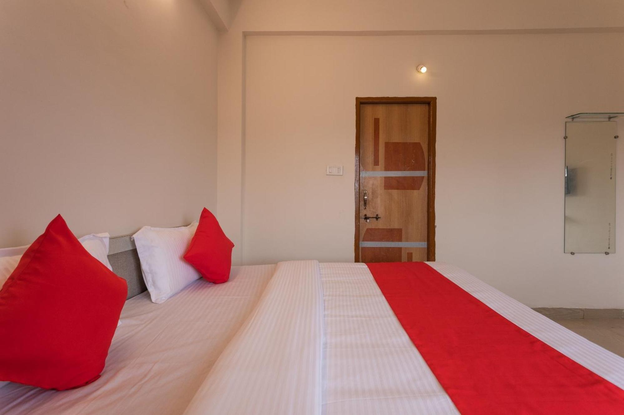 Hotel O Ocean Pearl Indore Buitenkant foto